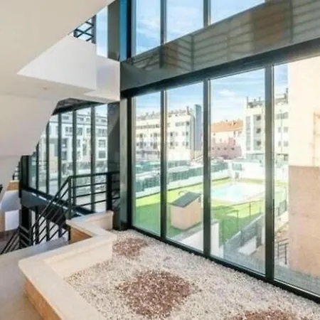 Con Calefaccion, Balcon Y Hermosas Vistas Daire *