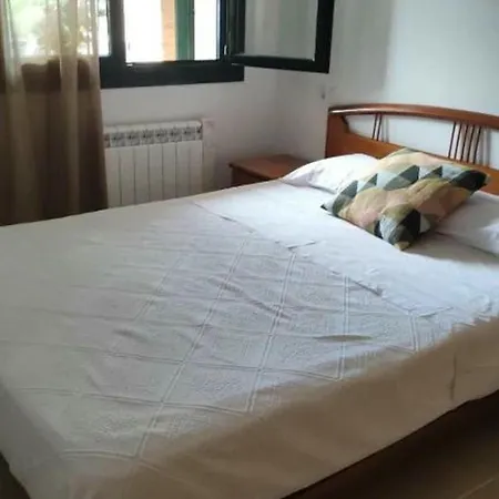 Con Calefaccion, Balcon Y Hermosas Vistas Posada De Llanes