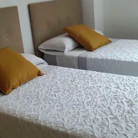 Con Calefaccion, Balcon Y Hermosas Vistas * Posada De Llanes