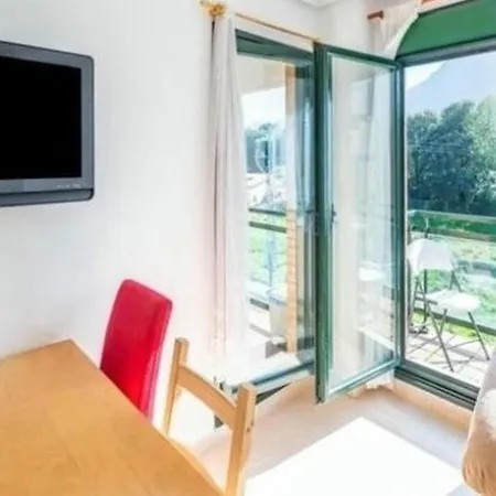 Con Calefaccion, Balcon Y Hermosas Vistas Daire Posada De Llanes