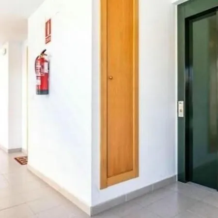 Con Calefaccion, Balcon Y Hermosas Vistas Daire